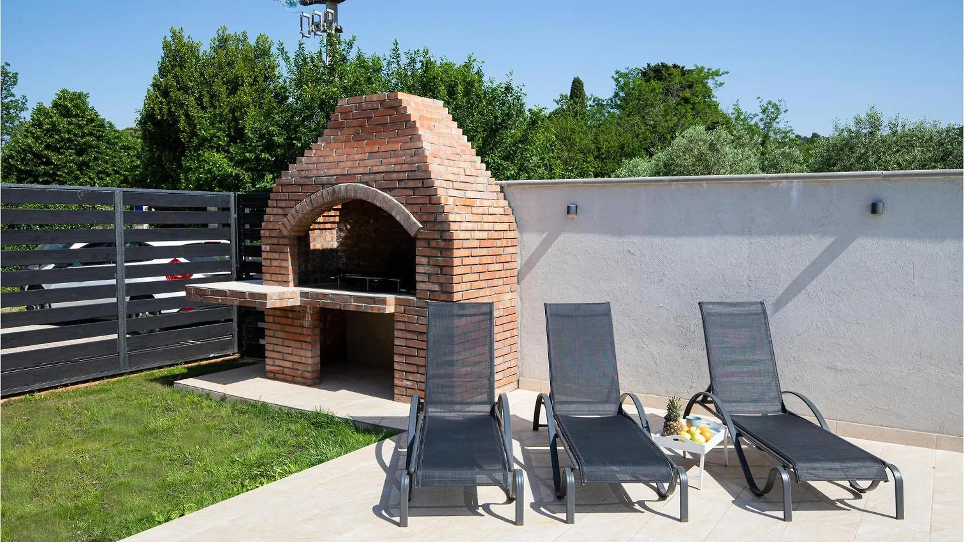 Nice Home In Medulin With Kitchenette Holiday home
